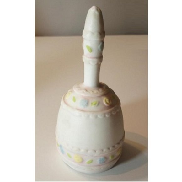 White 1983  Porcelain "New Born Child" Bell - Enesco Imports Inc. - Picture 2 of 4